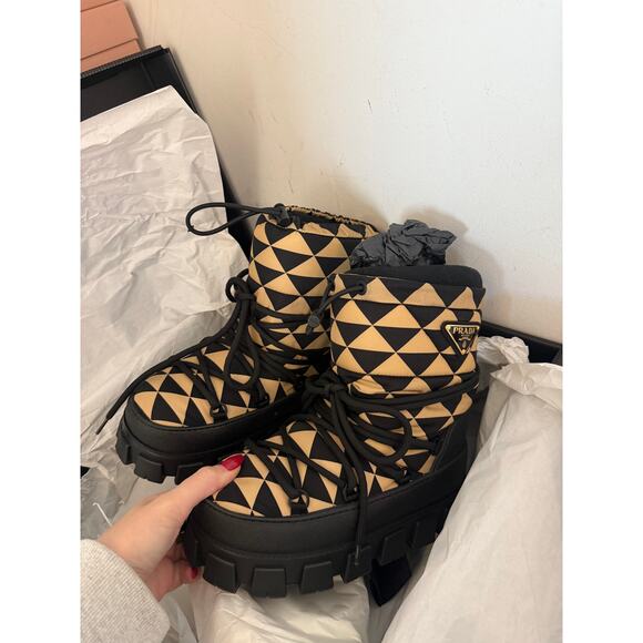 Prada Apres-Ski Boots Black & Brown Triangle Pattern Lug Sole - Picture 8 of 10